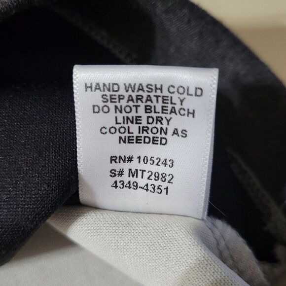 Bobeau Women's Black and Gray Colorblock Pullover Top - Picture 10 of 11